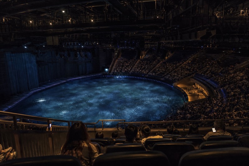 Gallery seats