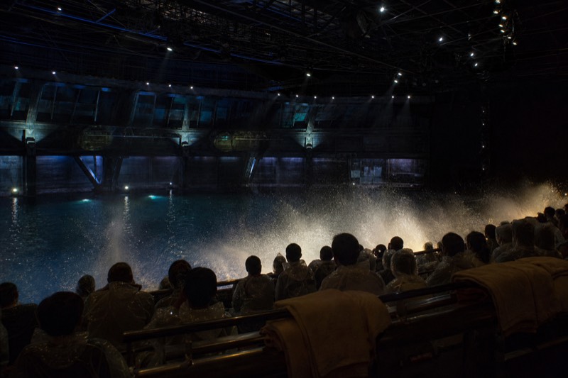 Signature Splash-Row Seat